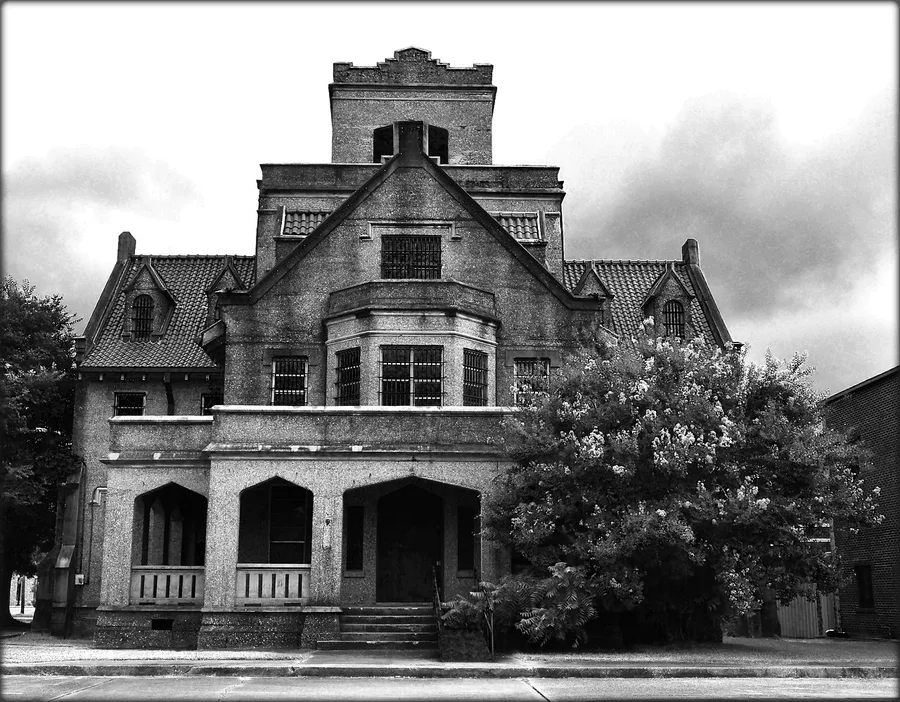 jail, deridder, louisiana, black, white, gothic, building, exterior, style, construction, architecture, architectural, structure, gray construction, louisiana, louisiana, louisiana, louisiana, louisiana