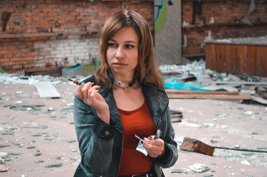 syringe, addiction, injection, needle, drug addict, dose, pain, informal, punk, dangerous, health, clinic, rehabilitation, clinic for drug addicts, drug addicts, treatment