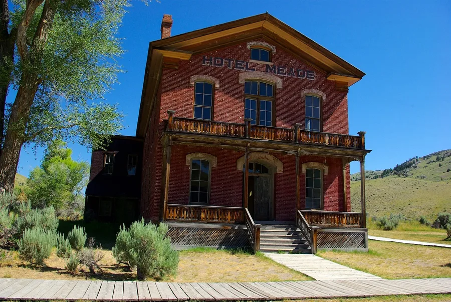 hotel meade, montana, usa, bannack, nature, ghost town, old west, travel, summer, scenic, historic, blue, scenery, vacation, vigilante, wild west, west, mining, mine town, gold rush, brick, gold, mine, beaverhead, county, courthouse
