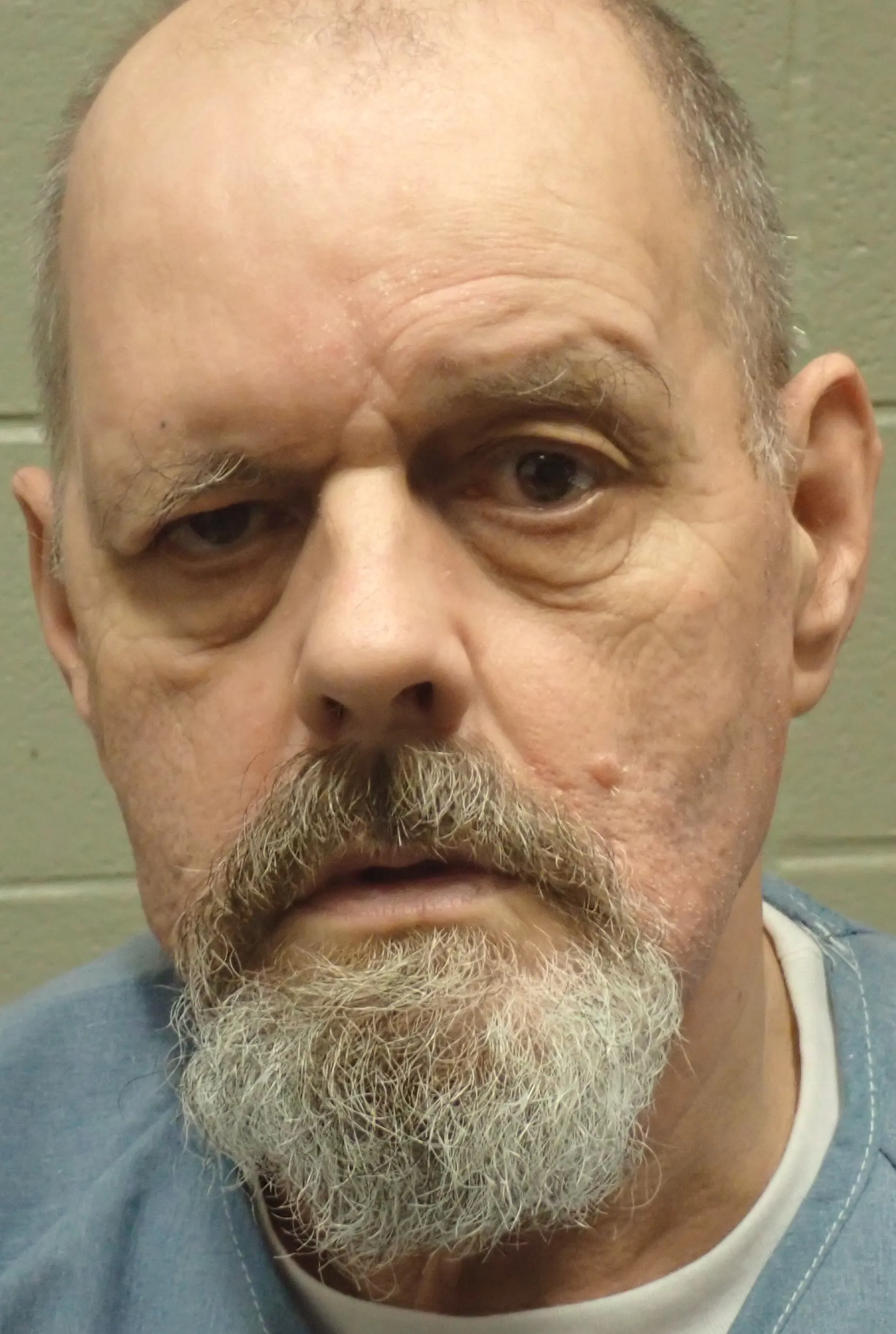 Registry photo of Roy Gilbert Underwood