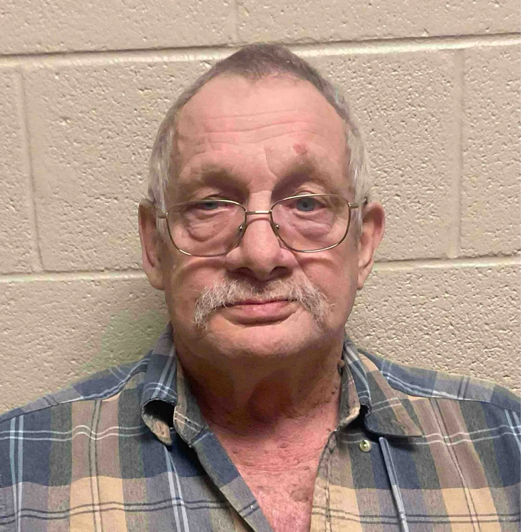 Registry photo of Paul Eric Towry