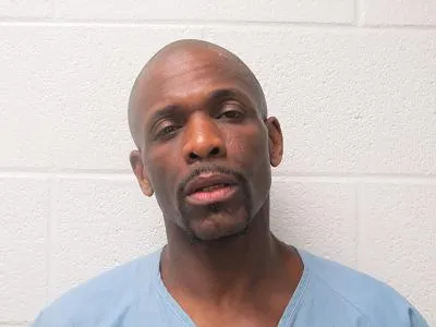 Registry photo of Donald Fentress