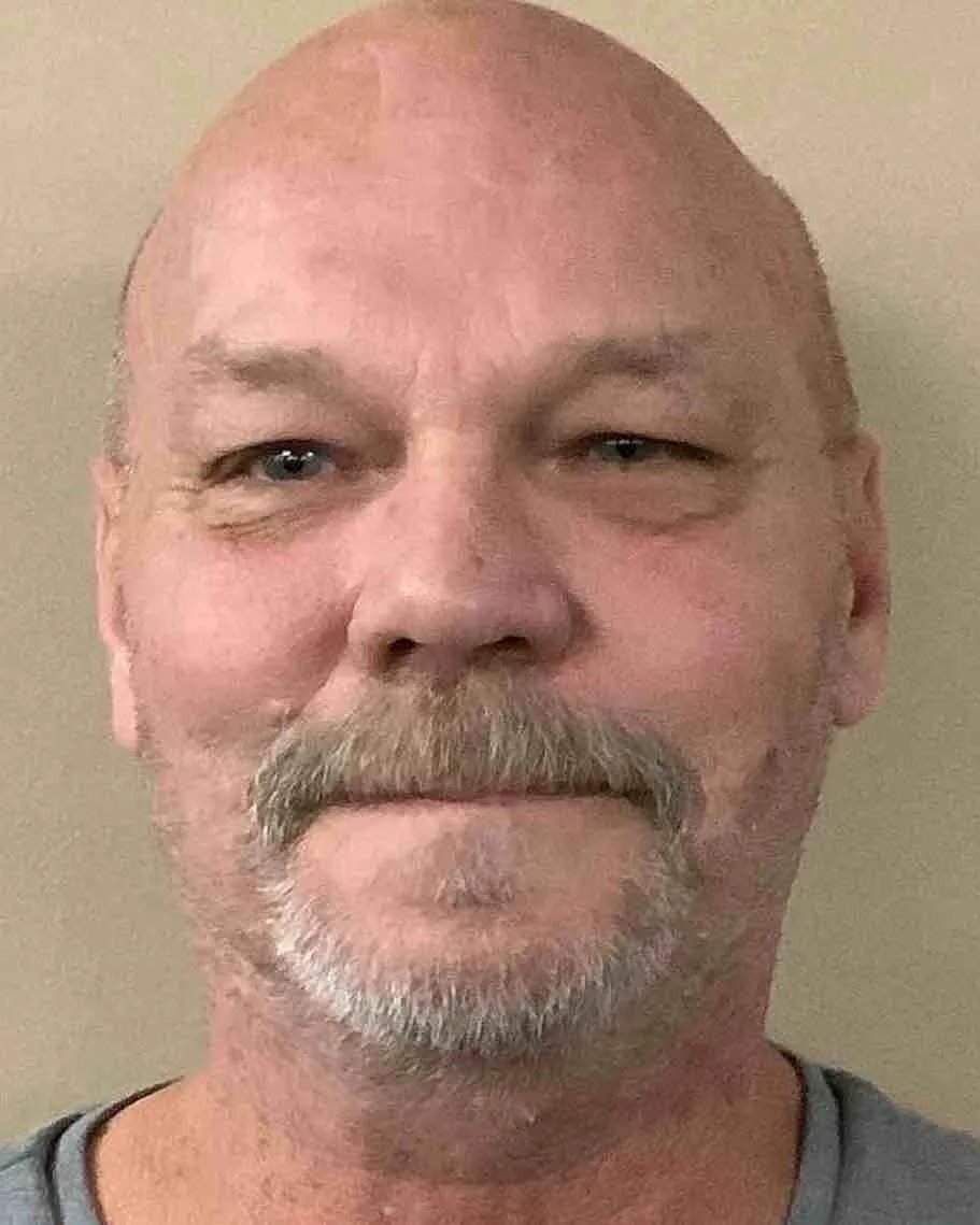 Registry photo of Bruce Alan Cox