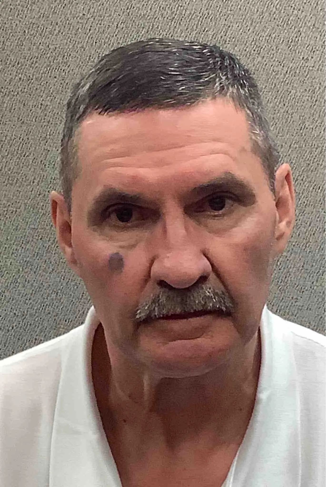 Registry photo of Randall Thomas Brown