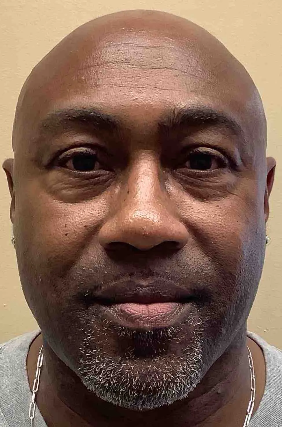 Registry photo of Michael Lajuan Jones