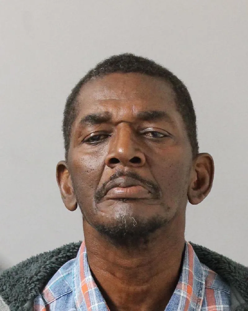 Registry photo of Lonnie Lewis