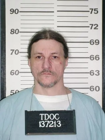 Registry photo of Glen Rayburn