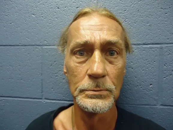 Registry photo of Oliver L Ezell