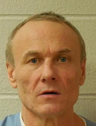 Registry photo of Vernon Junior Dixon