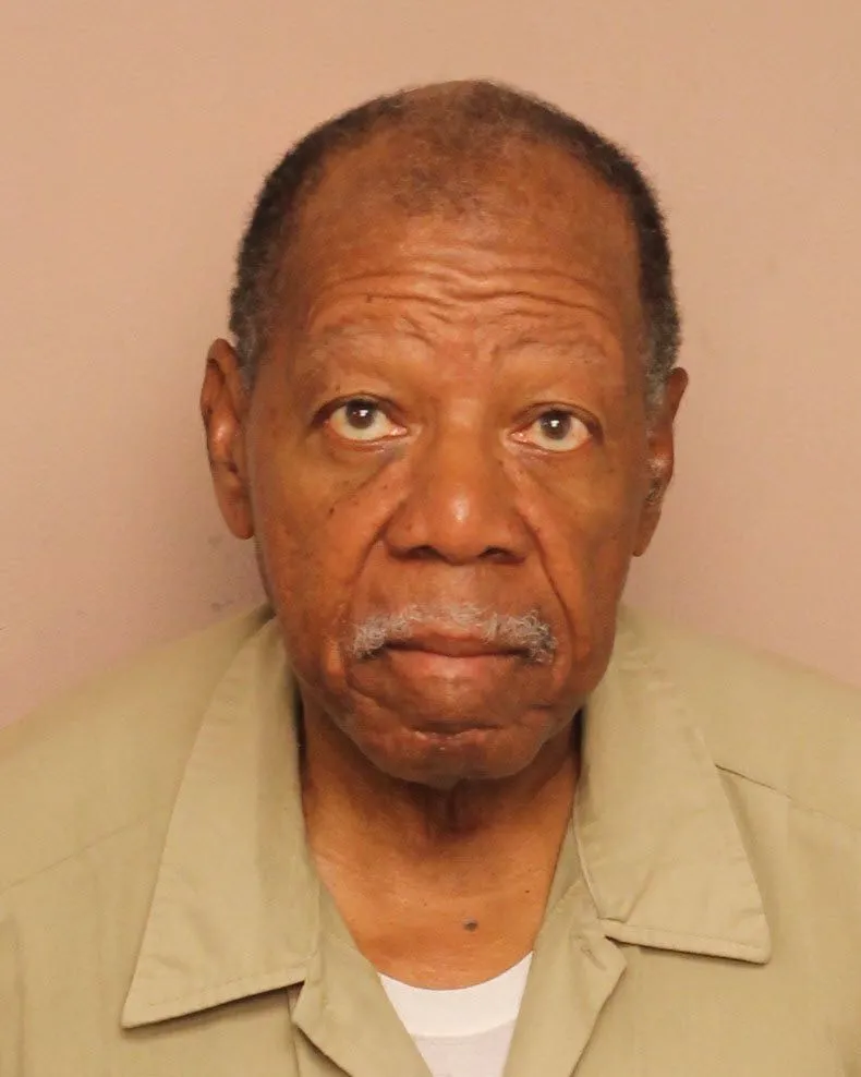 Registry photo of Walter R Wooding