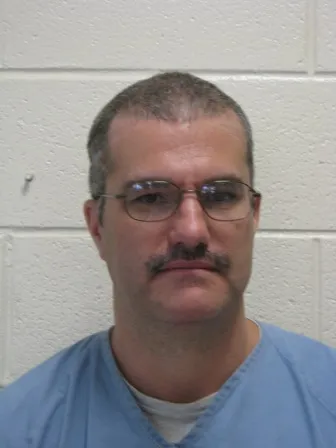 Registry photo of Lawrence Anthony Smelcer