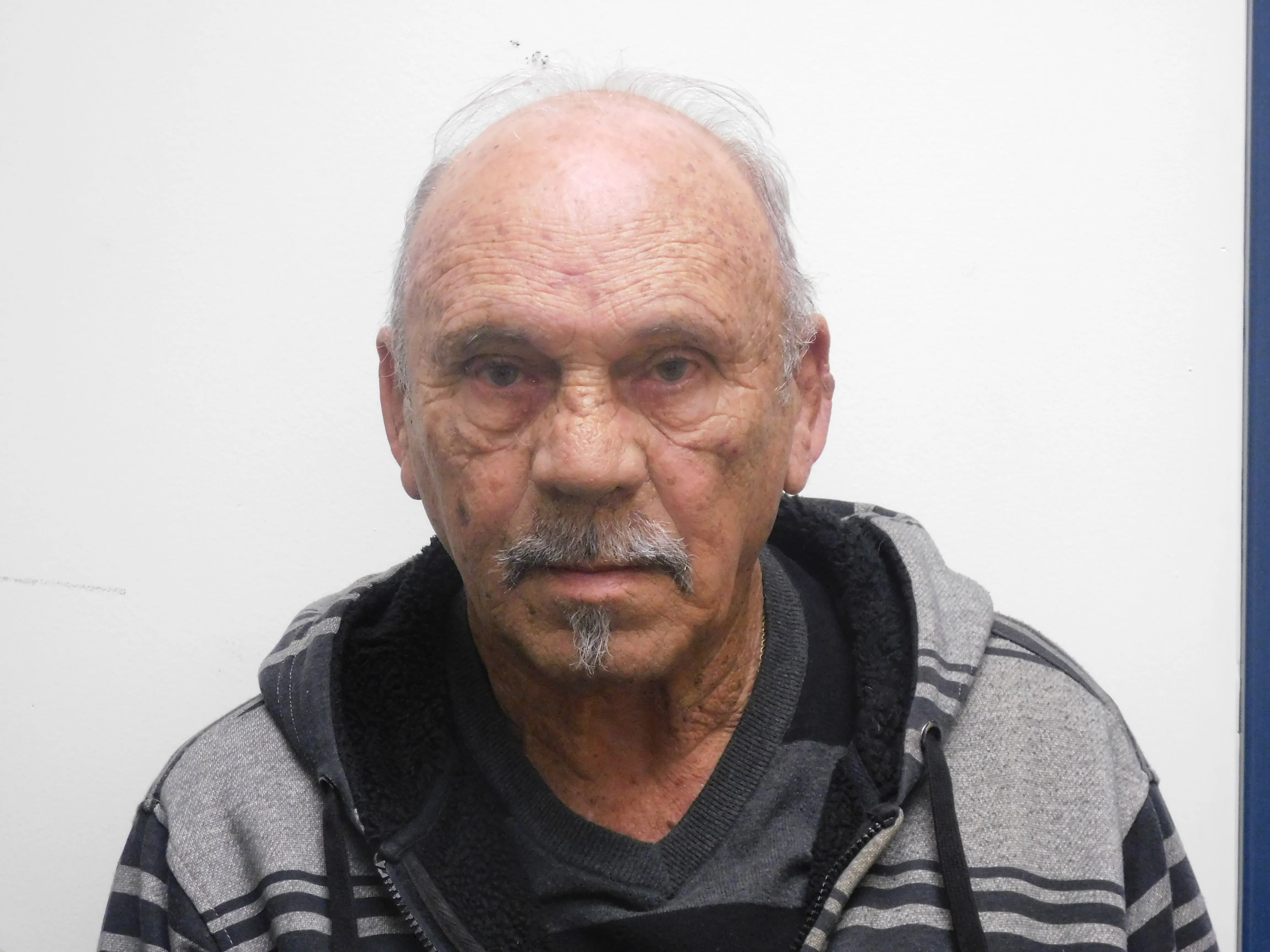 Registry photo of Bruce Gilbert Campbell