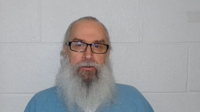 Registry photo of Gary Norman Dubuque