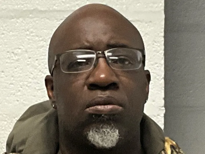 Registry photo of Michael Demetrius Rivers
