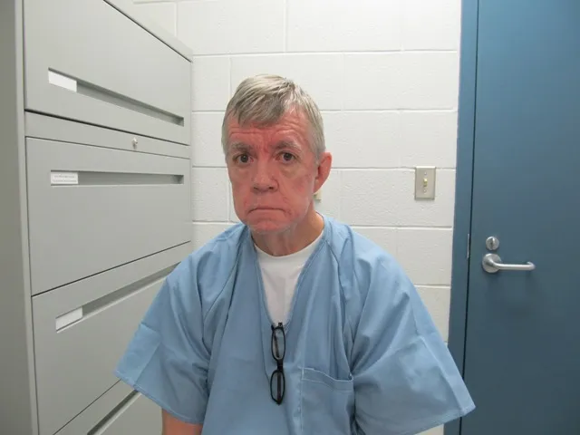 Registry photo of Floyd Noah