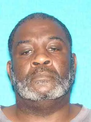 Registry photo of Lonnie Dwayne Buckley