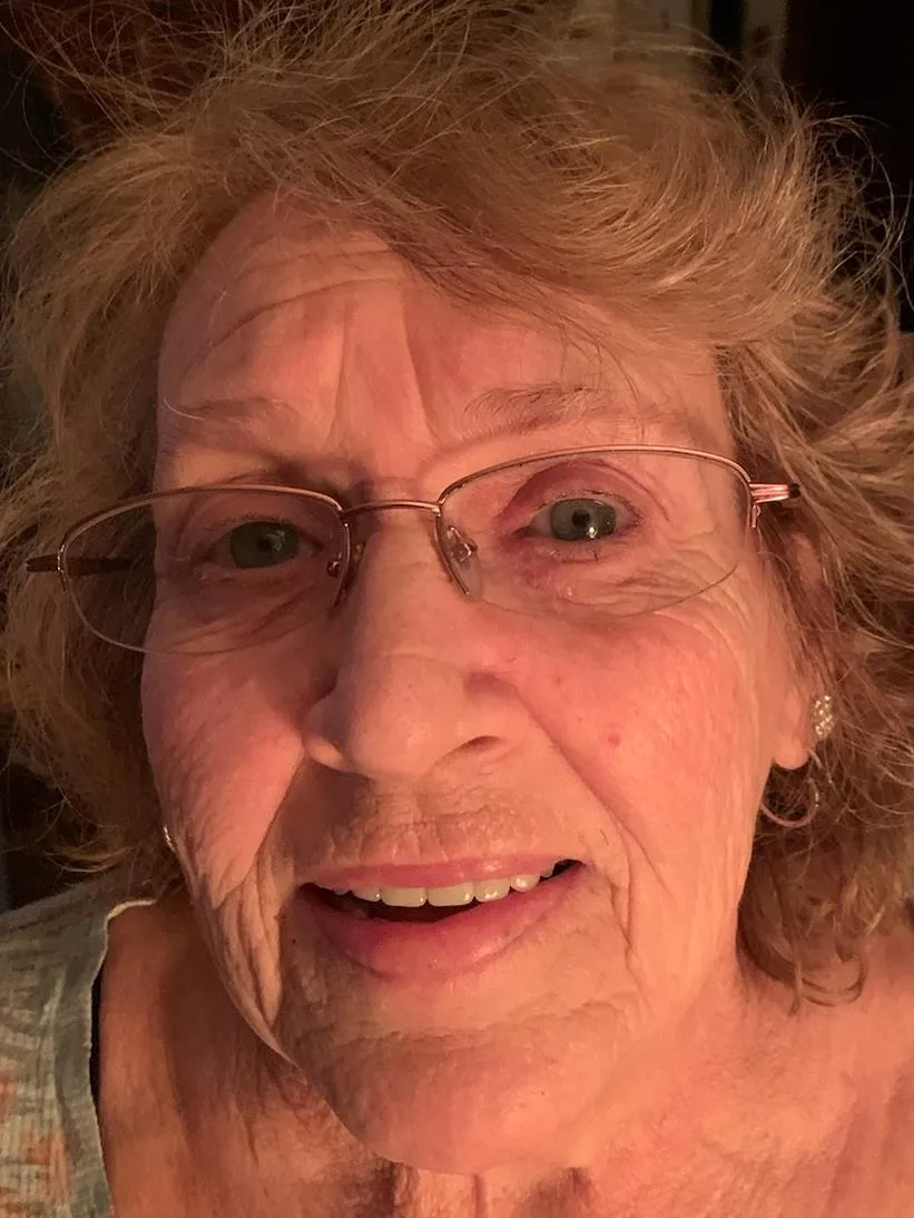 Registry photo of Ramona Louise Hill