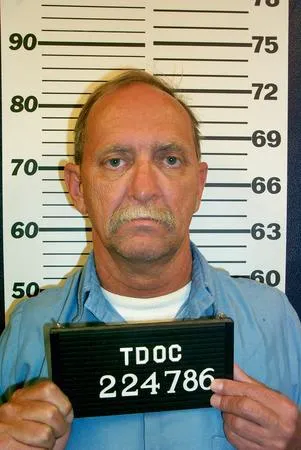 Registry photo of Toney Lee Lee