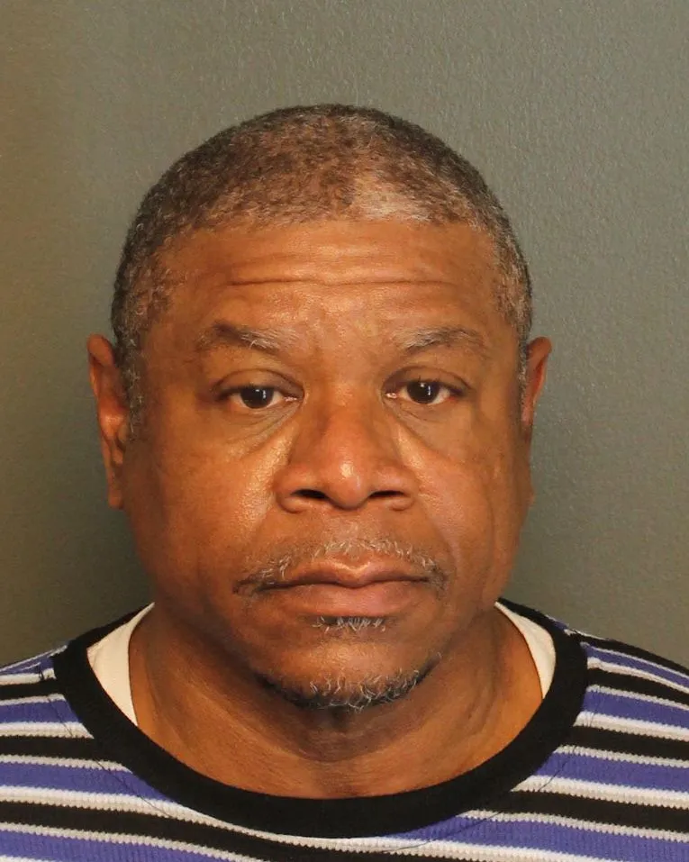 Registry photo of Elias Levette Ford