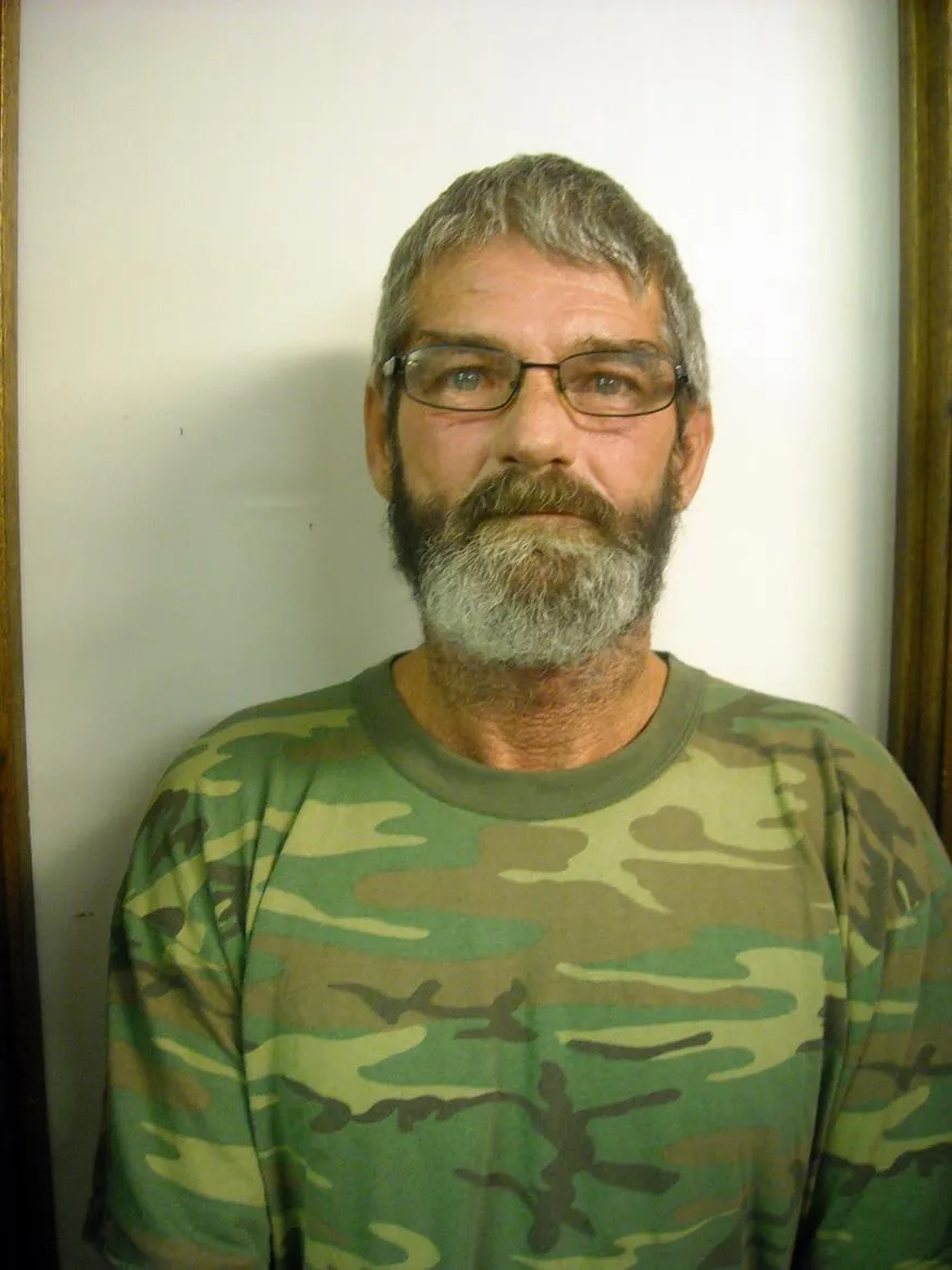 Registry photo of Earl James Stinnett