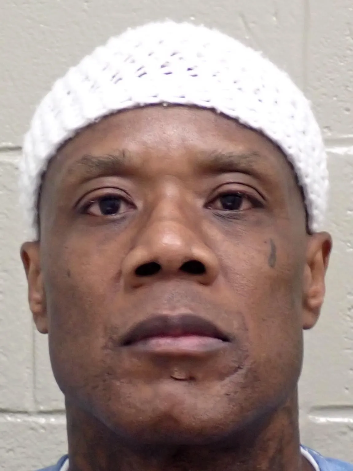 Registry photo of Billy L Simmons