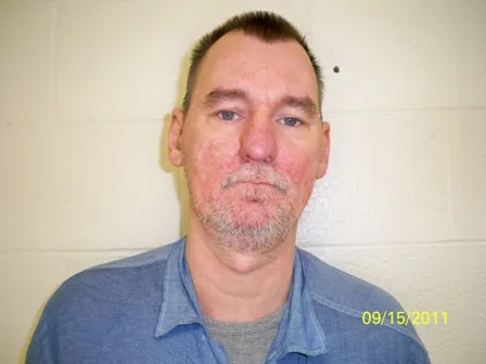 Registry photo of Robert D McCurdy