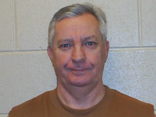 Registry photo of Harry Eugene Paul