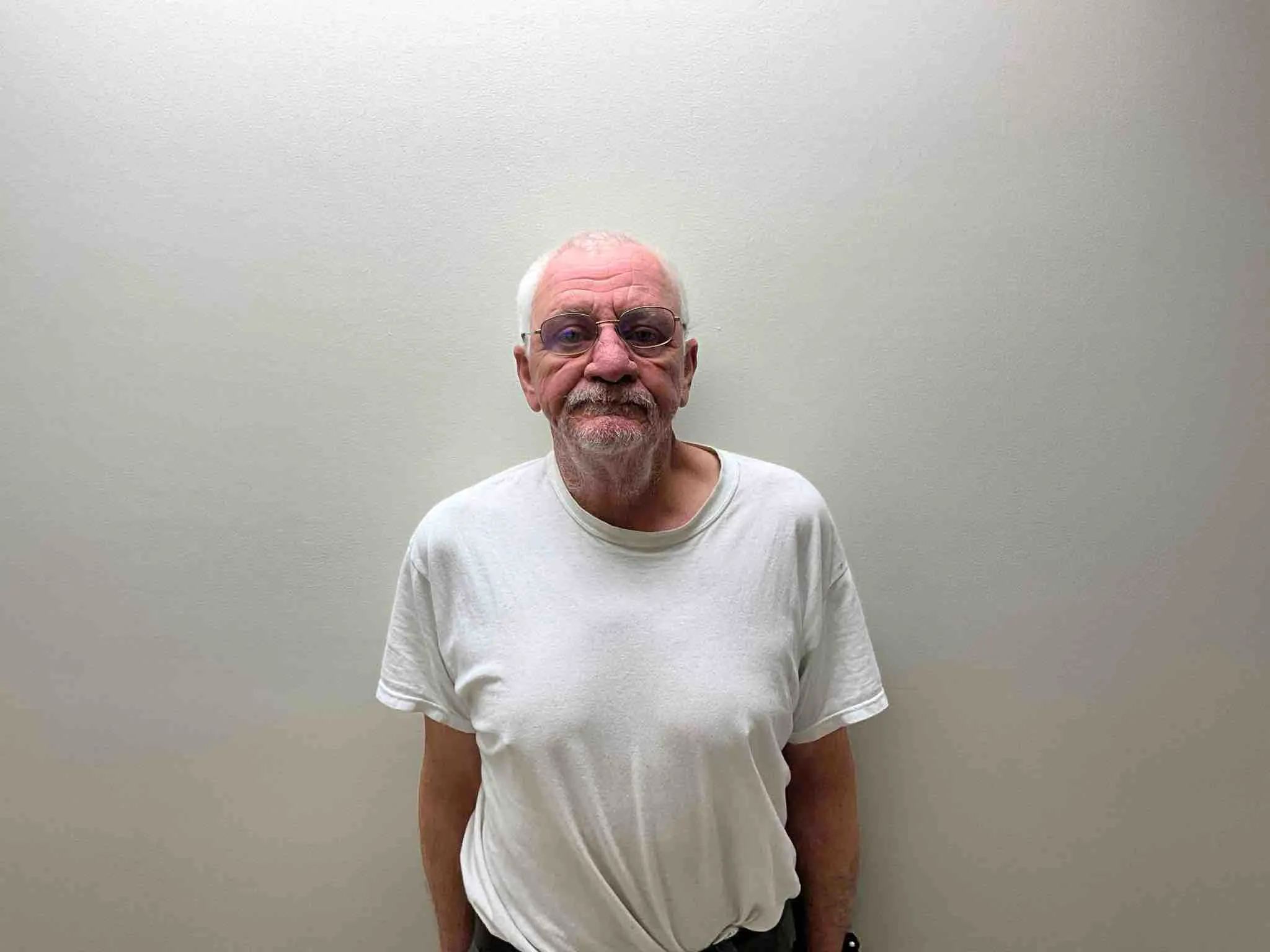 Registry photo of Charles Edward Washam