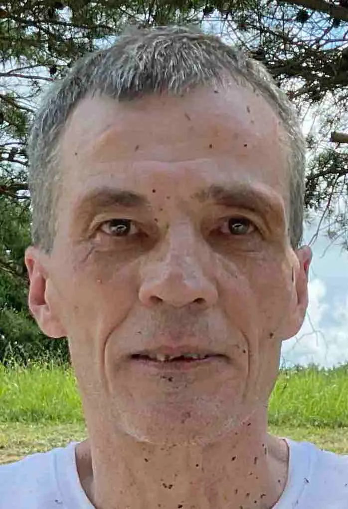 Registry photo of Johnny Dee Roberts