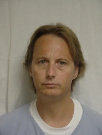 Registry photo of Tom Cummings