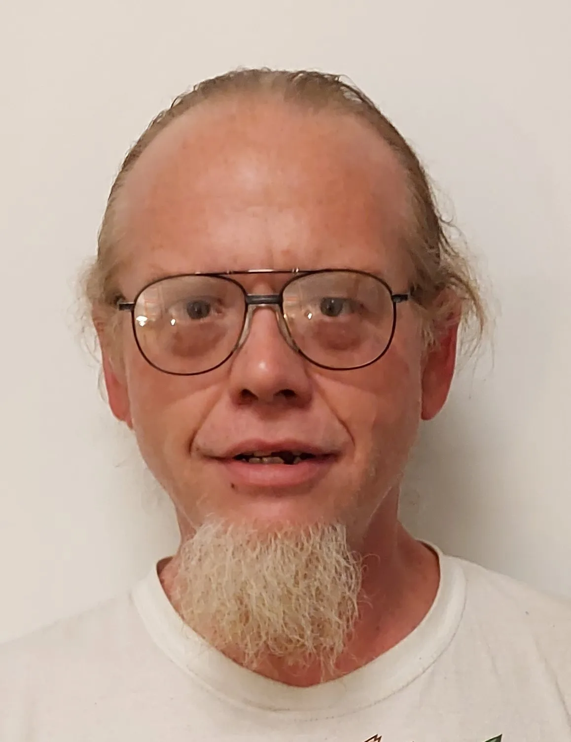 Registry photo of James Eric Dison