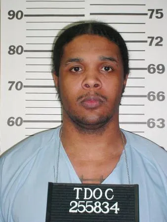 Registry photo of Torian Dillard