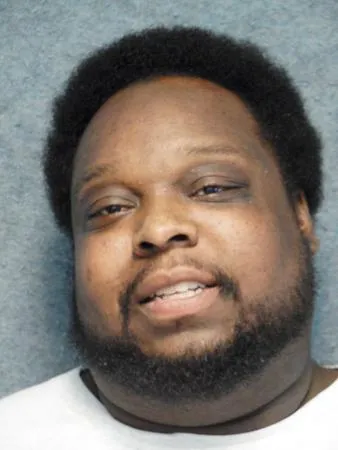 Registry photo of Bobby Dyrell Robertson