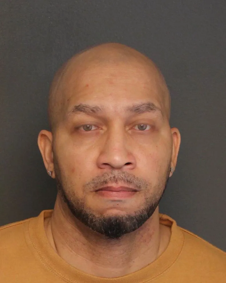 Registry photo of Terrence T Crowder