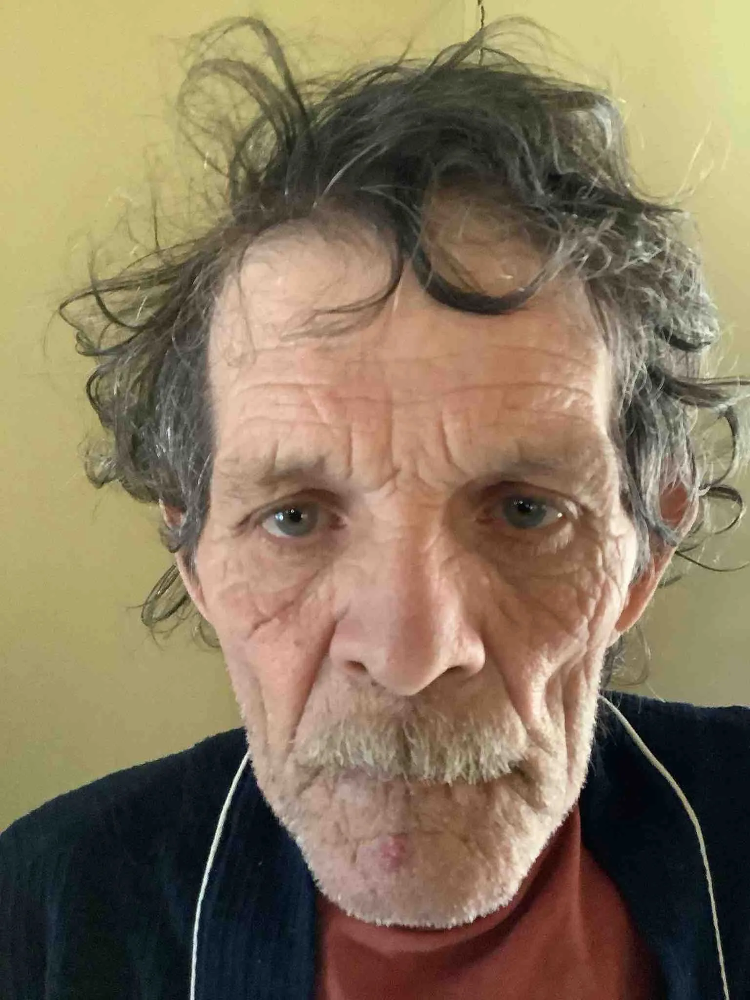 Registry photo of Gary Dale Glass