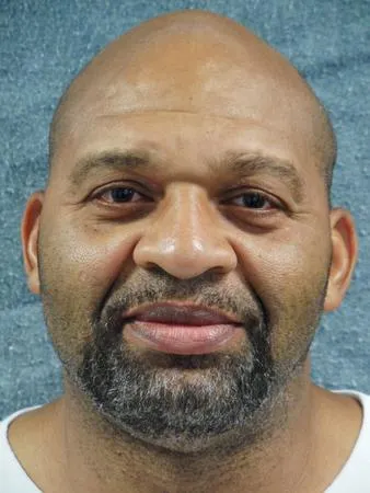 Registry photo of Darryl Buchanan