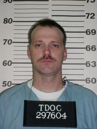 Registry photo of Johnny Steven Hudgins