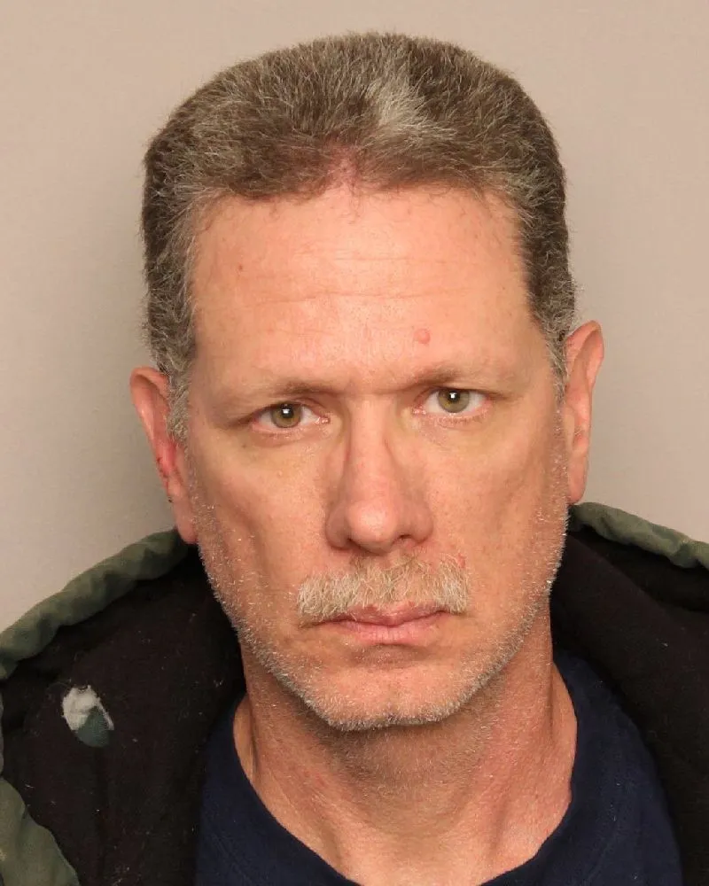 Registry photo of Vernon Gerald Dobbs