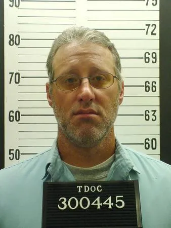 Registry photo of Martin Lewis Loughin