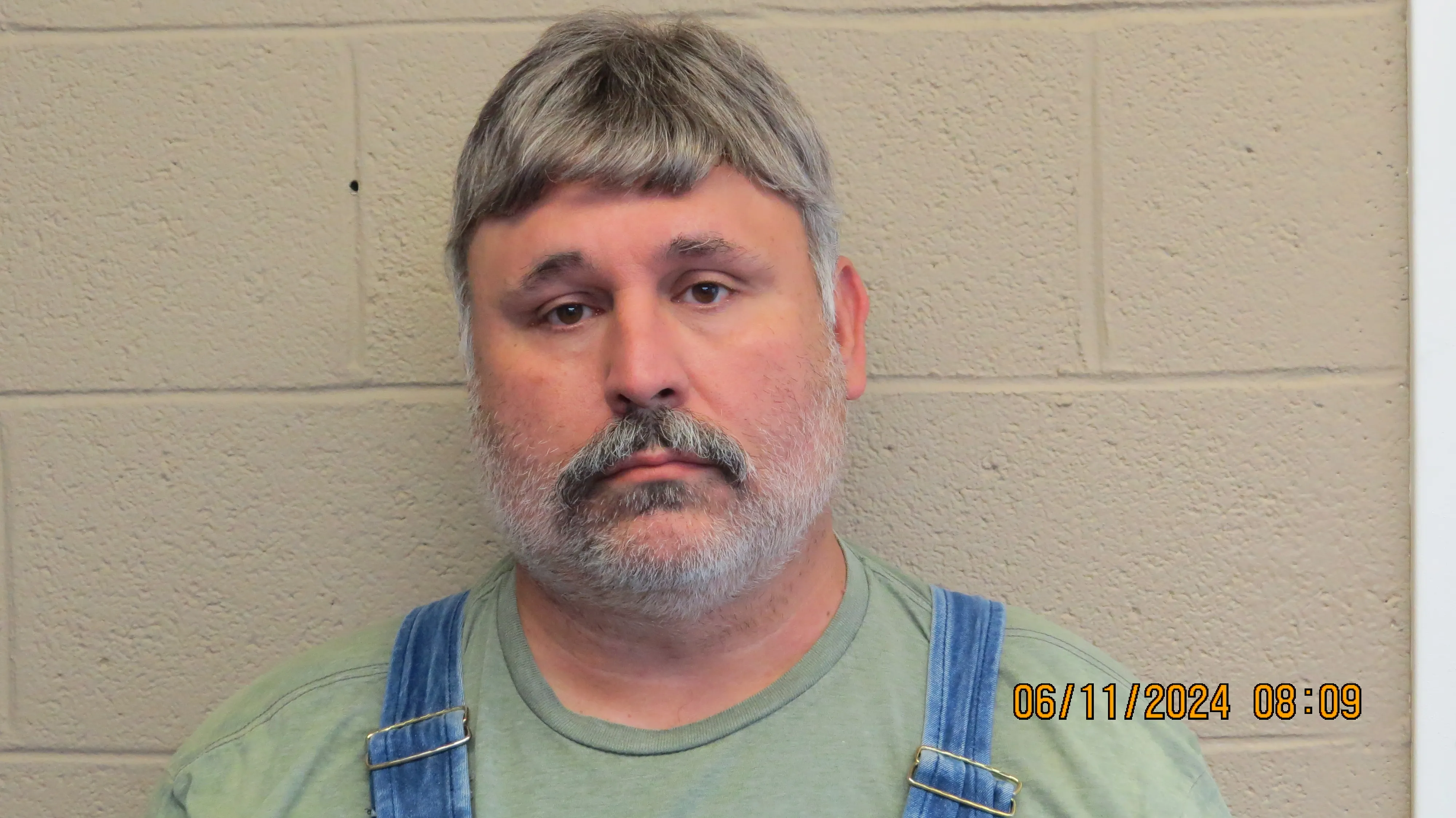 Registry photo of William T Johnson