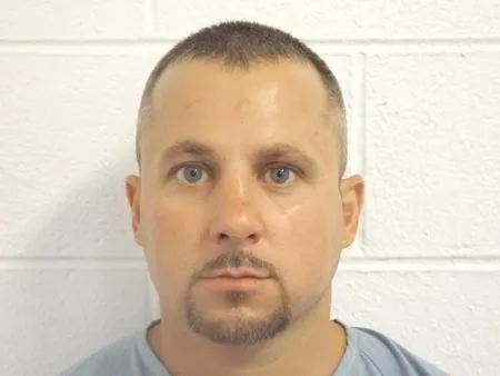 Registry photo of Charles Edward Hicks