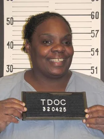 Registry photo of Carolyn Yvonne Rhodes