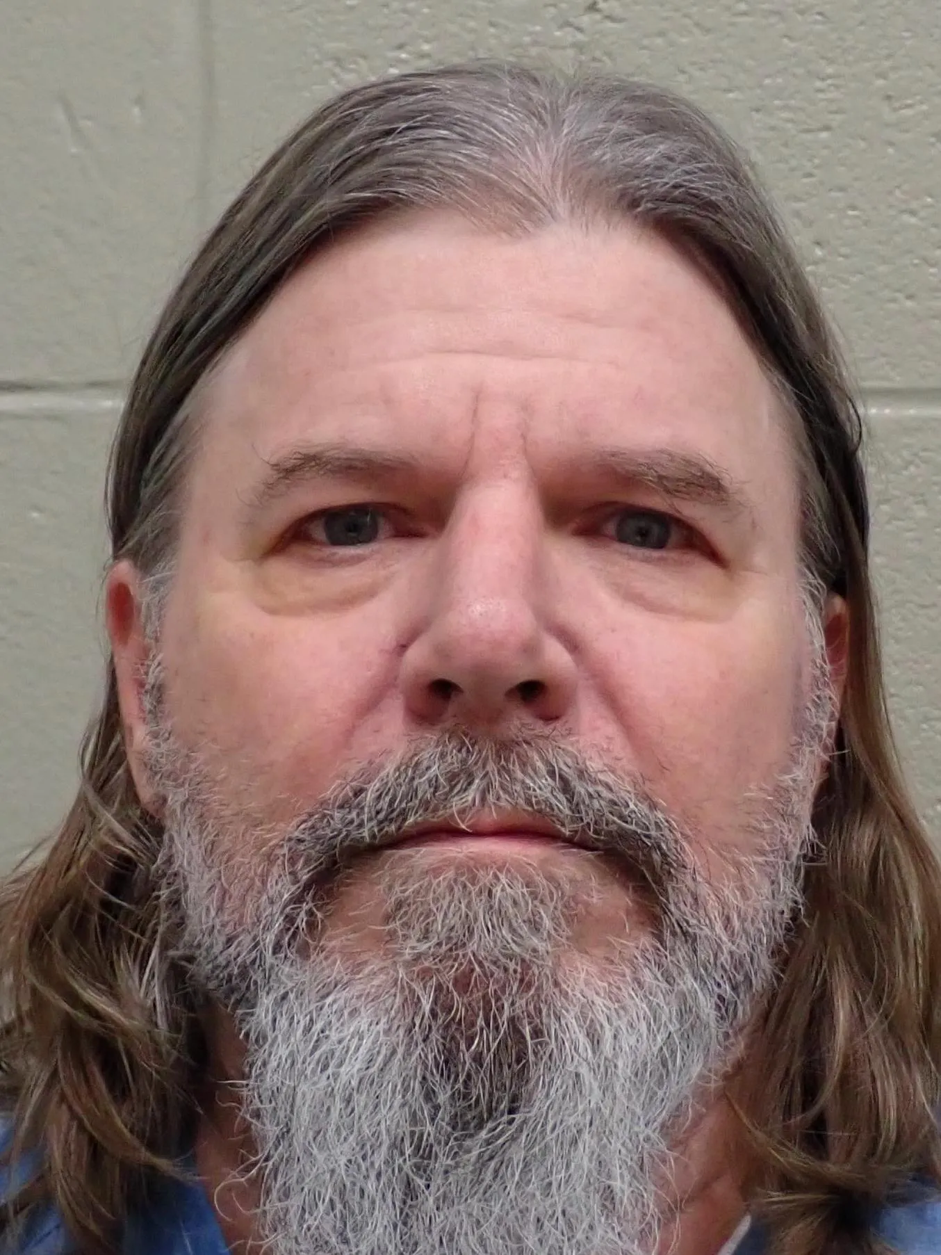 Registry photo of Trent Becker