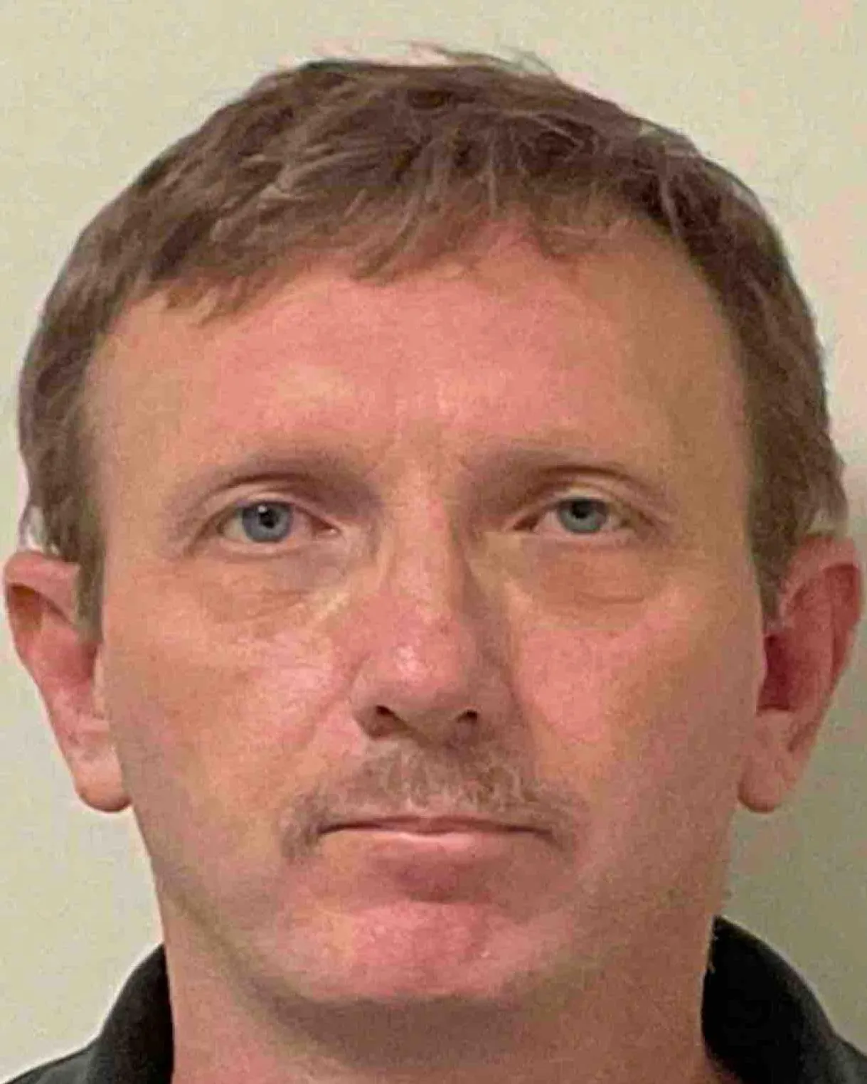 Registry photo of Robert Earl Barnes