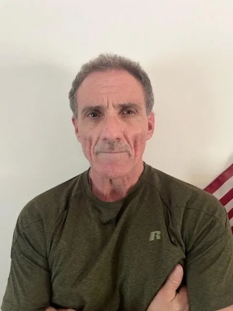 Registry photo of Robert Charles Gomes