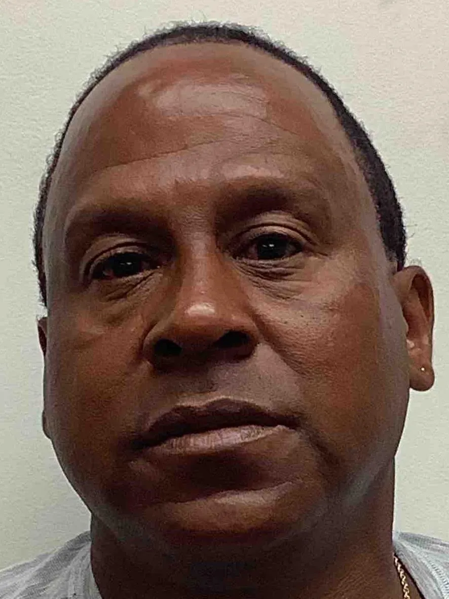 Registry photo of Larry C Strong