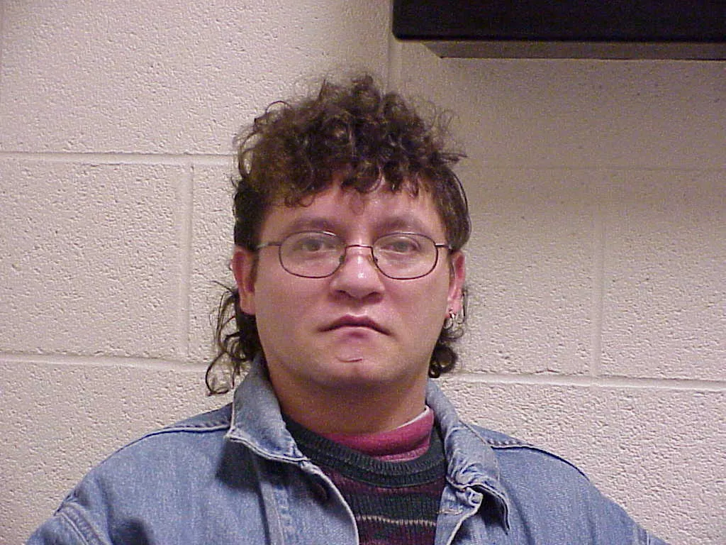 Registry photo of Rodney Edgar Lewis