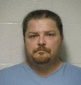 Registry photo of Luther Eugene Layton