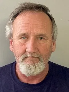 Registry photo of Clifton Edward Hampton