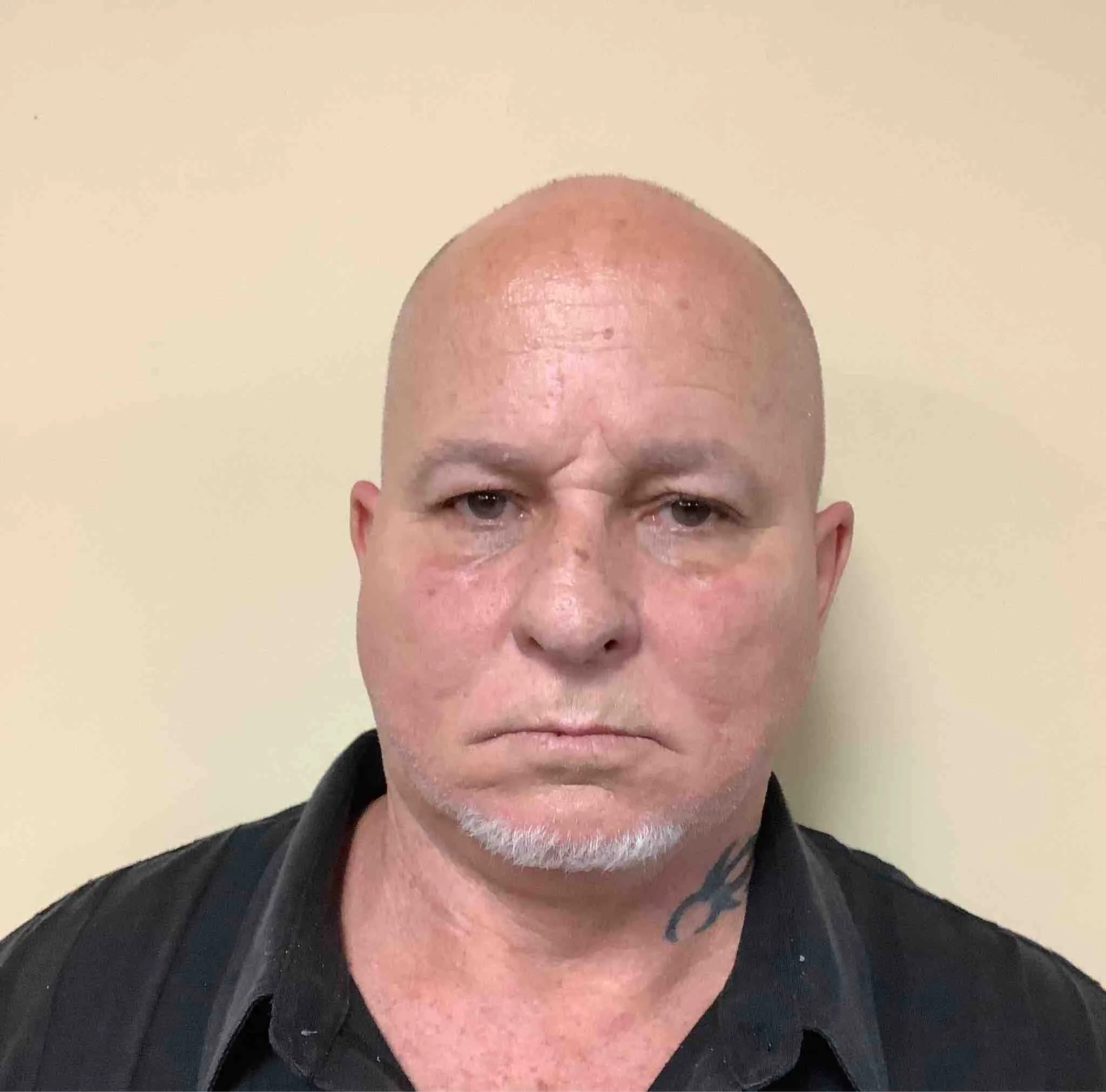 Registry photo of Vincent R Helser